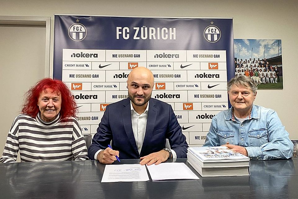 Murat Ural mit Heliane und Ancillo Canepa, dem Präsidenten-Ehepaar des FC Zürich.