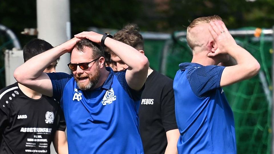 Andrè Pieperiet (li.) hat sein Traineramt bei Hertha Rheidt niedergelegt.