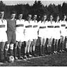 Die erste Elf des FC Vorderfreundorf (v.l.).: J. Bauer, H.Schrank, W. Ilg, H. Raab, M. Wilhelm, F. Schnelzer, P. Wimmer, W. Baron, F. Hoffmann, A. Schnelzer und J. Schnelzer.