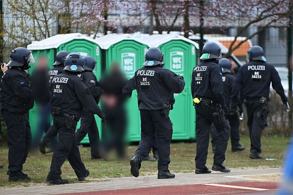 Polizeieinsatz im Pokalhalbfinale
