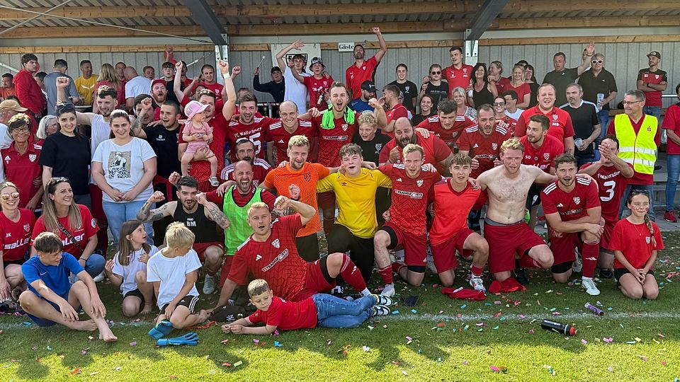 Der FC Wallersdorf hat sich das letzte Kreisklassen-Ticket im Fußballkreis West geschnappt 