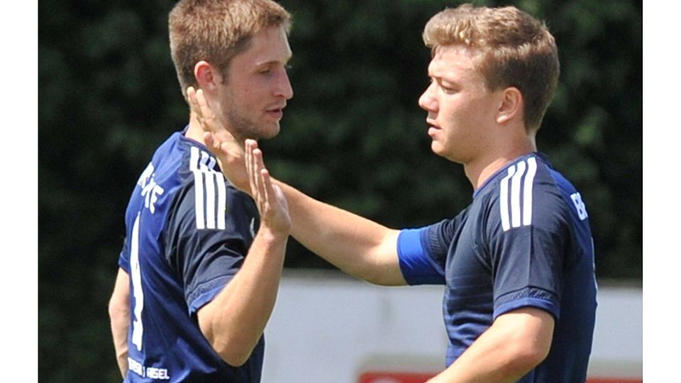 Kevin Krottke (links) erzielte gegen Buchholz zwei Tore . Er harmoniert in der Offensive gut mit Jasper Gooßen. Foto Berlin