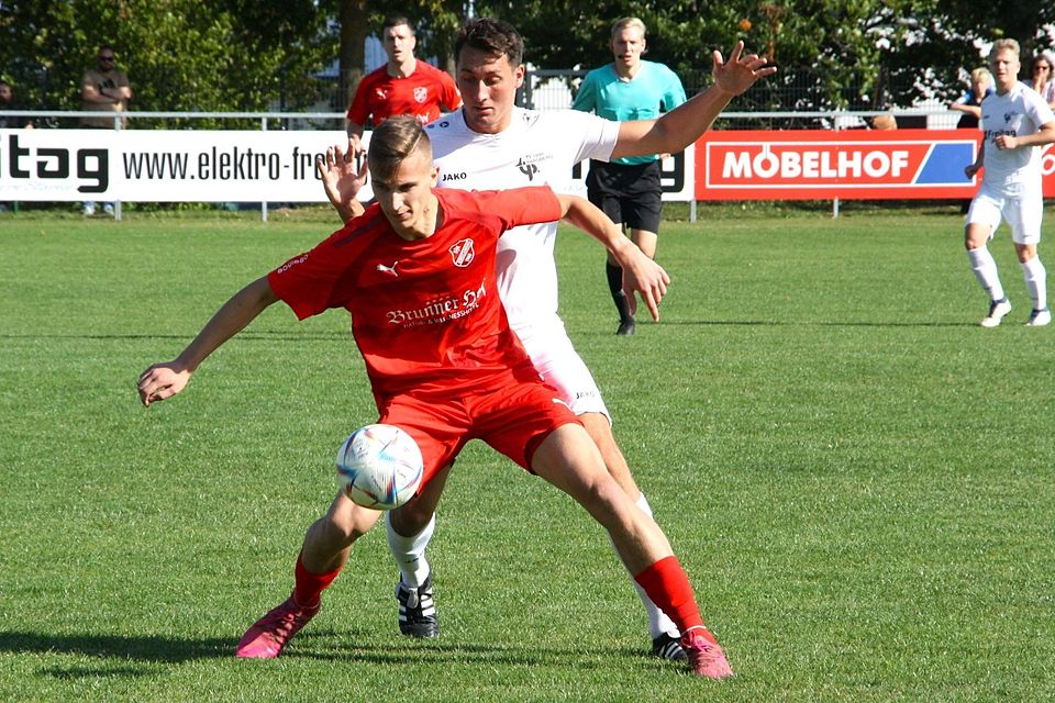 Kam ebenfalls zur neuen Saison: Johannes Conrady (rotes Trikot).