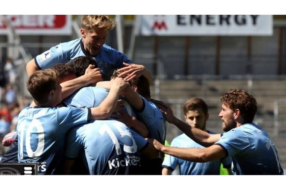 Die Stuttgarter Kickers starten in dieser Woche in die Vorbereitung zur kommenden Saison. Foto: Hans-Ulrich Sterr / Annika Knoll / CTS-Sportfoto
