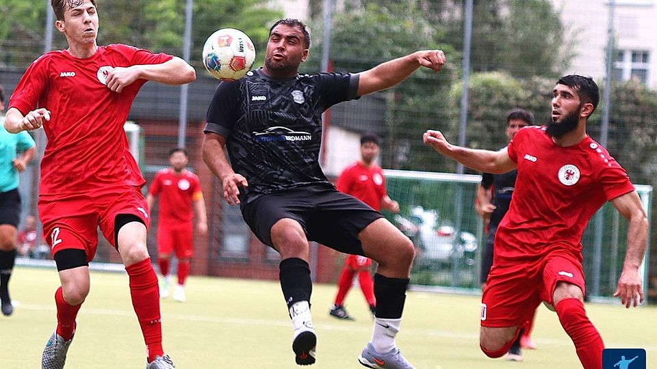 Archiv: BSV Dersim II in die Zange genommen