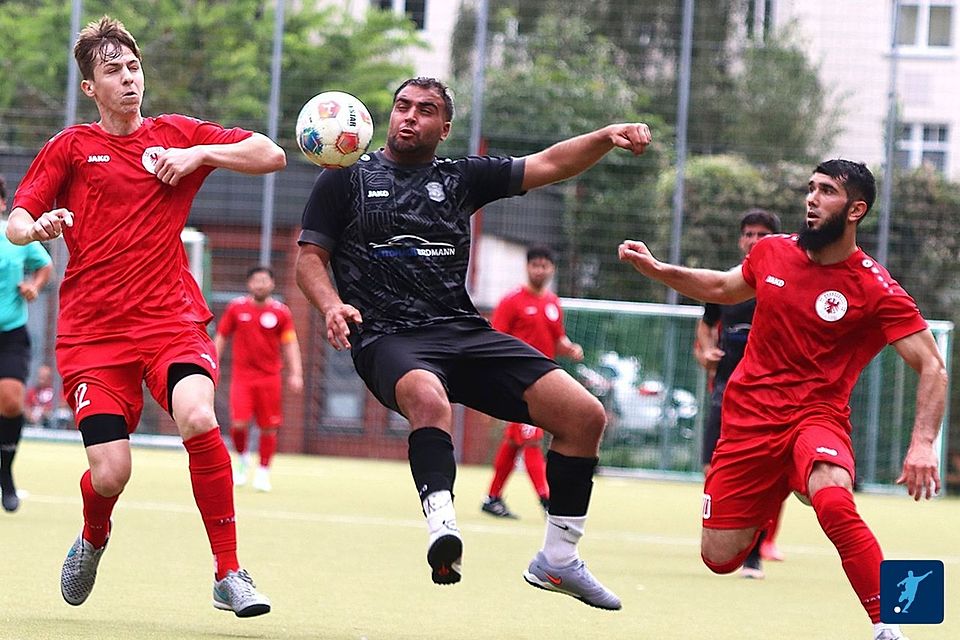 Archiv: BSV Dersim II in die Zange genommen