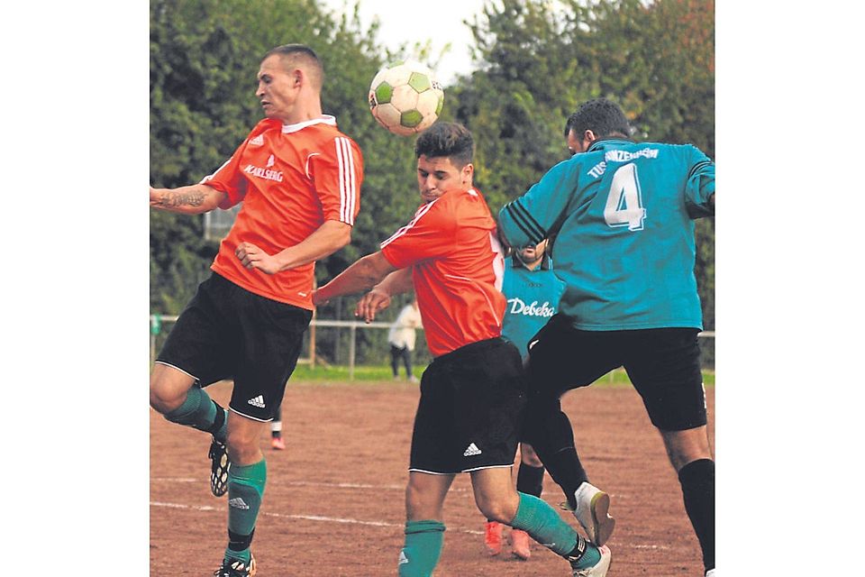 Klare Sache: In der C-Klasse Ost gewann Roxheim II (in Orange) 4:1 gegen die SG Adler Winzenheim.   (Foto: Heidi Sturm)