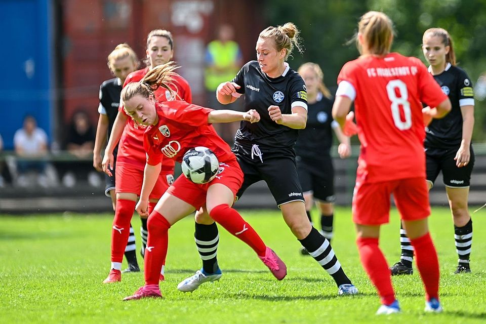 Im ersten Pflichtspiel im DFB-Pokal gegen Wacker München stand sie aufgrund des Elfmeterschießens über 120 Minuten am Platz.