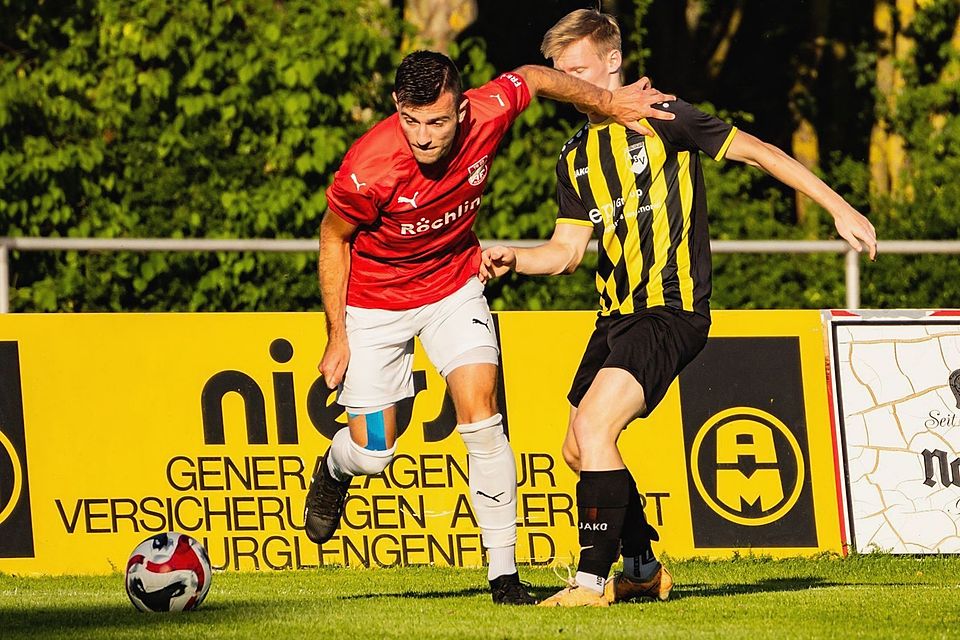 Karim Nerl (links) hat sich im Winter dem 1. FC Bad Kötzting angeschlossen.