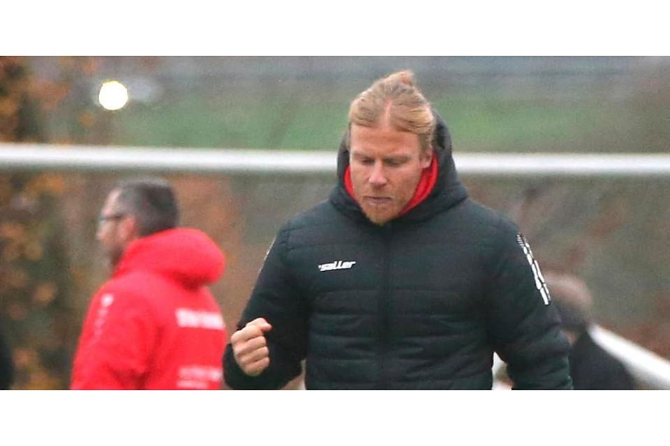  Bleibt dem SC Waldgirmes eine weitere Saison erhalten: Trainer Mario Schappert. (© Steffen Bär) 