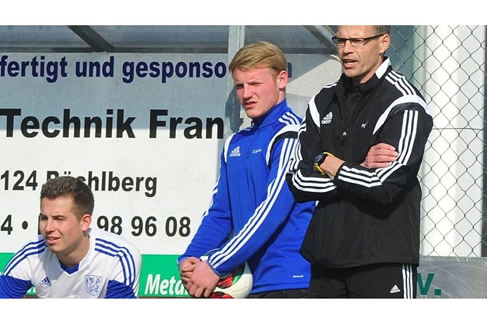 Trainerfuchs Josef Wagner will mit seinen Mannen auch im Oachabauernstadion was holen F: Geisler