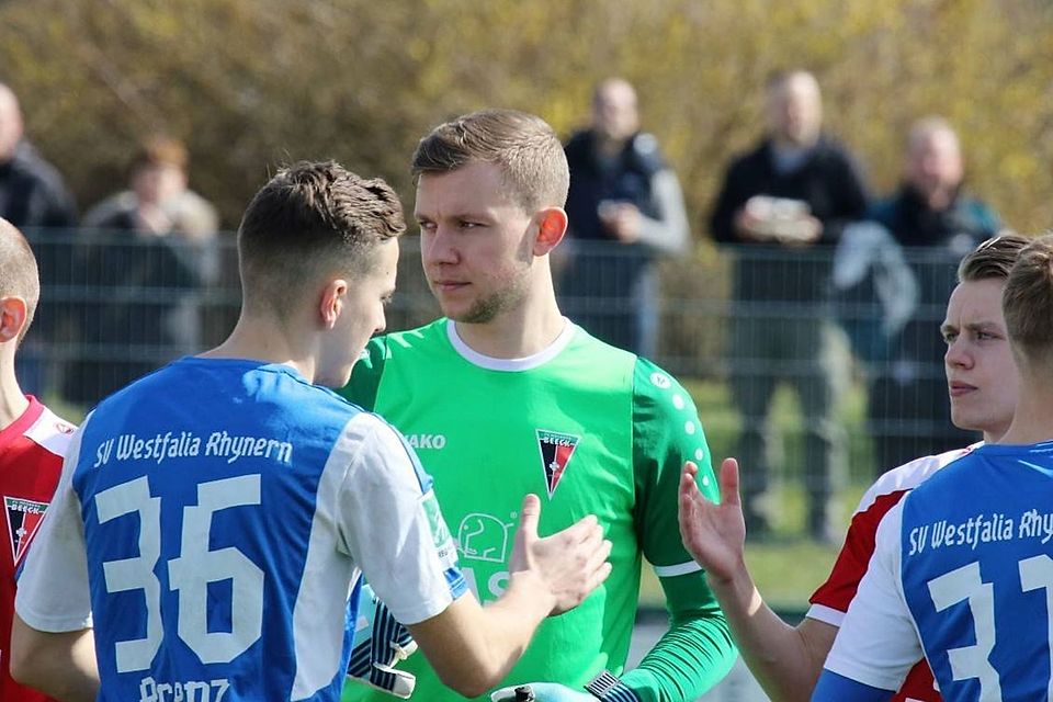 Lucas Arenz (links) trägt in der kommenden Saison wieder das Trikot des SV Westfalia Rhynern.