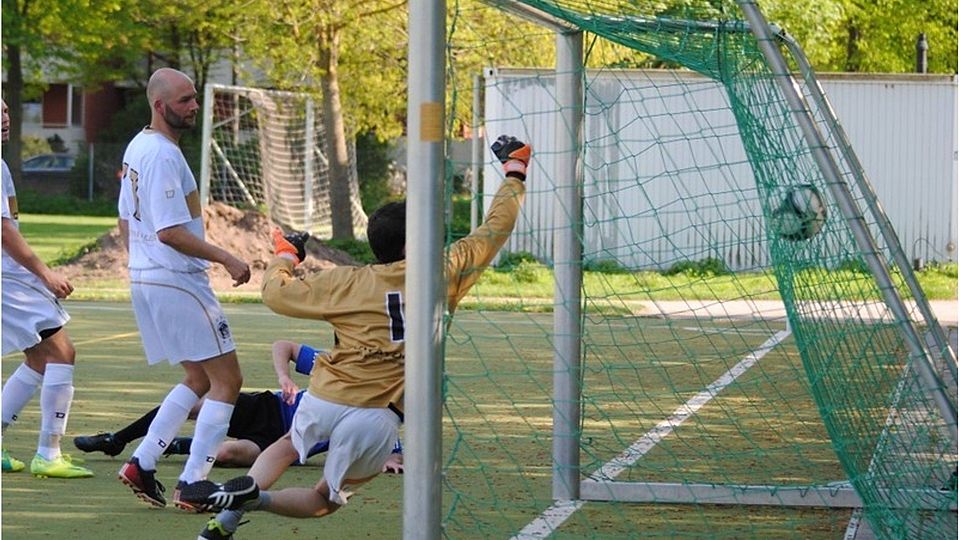 Ganze 7 Mal zappelte der Ball im Netz F: Sabrina Brandt