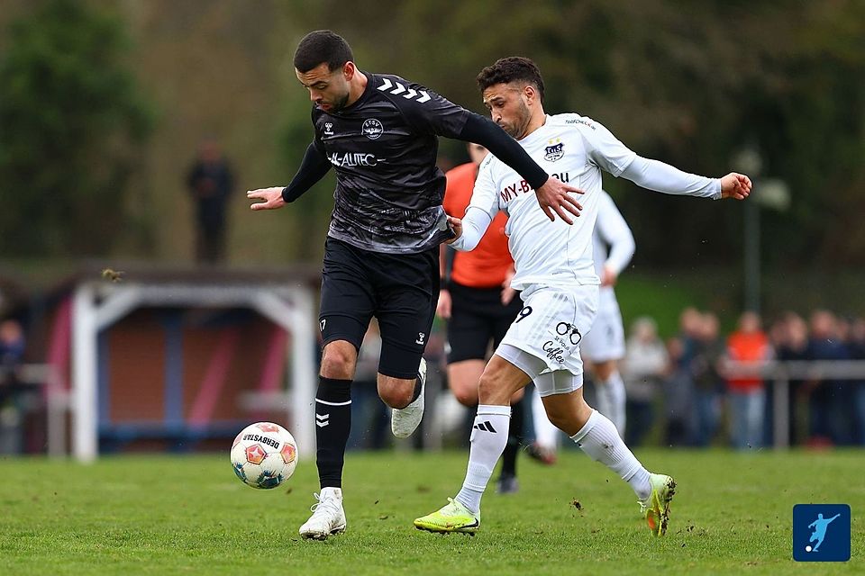 Spannung an der Spitze in Hamburg. 