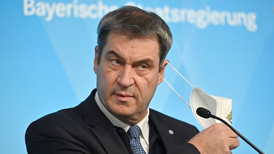Keine guten Nachrichten für den Amateurfußball hatte der Bayerische Ministerpräsident Markus Söder heute bei der Pressekonferenz im Gepäck.