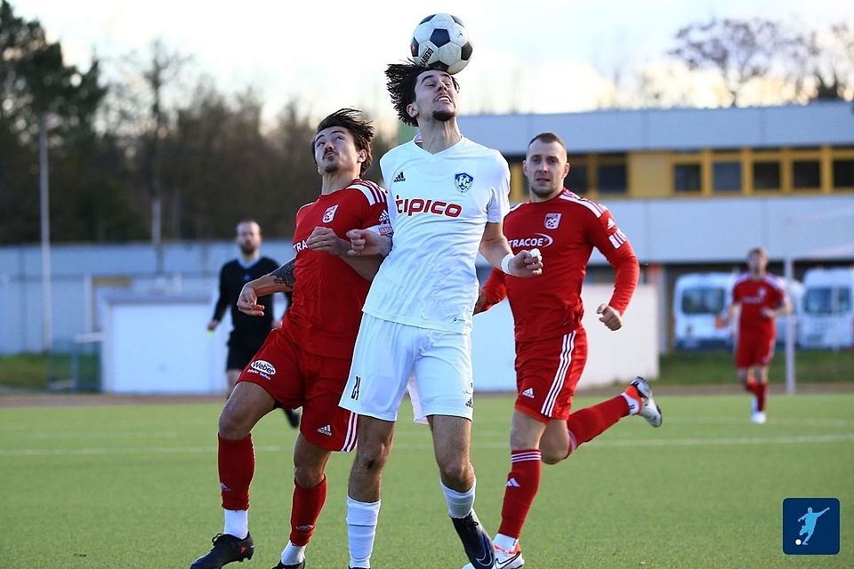 Fortuna Mombach bleibt an der Tabellenspitze der Bezirksliga.