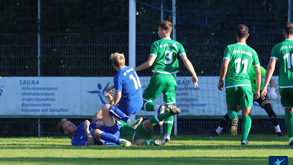 Ohne große Mühe setzte sich der ATSV Kelheim (in grün) beim SV Oberglaim durch