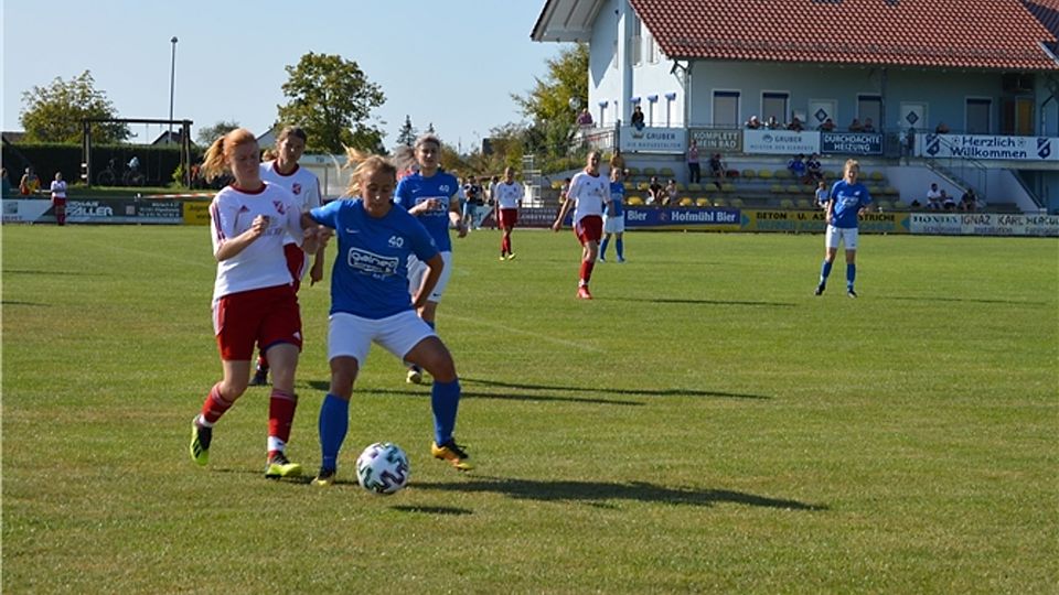 Die Frauen des TSV Mörsdorf (in Weiß-rot) starteten erfolgreich in die BOL-Saison. Archivfoto: Heike Regnet