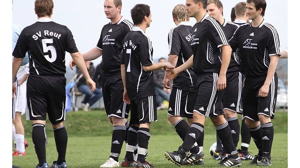 Kann Reut die Tabellenführung verteidigen?(Foto:Grashuber)