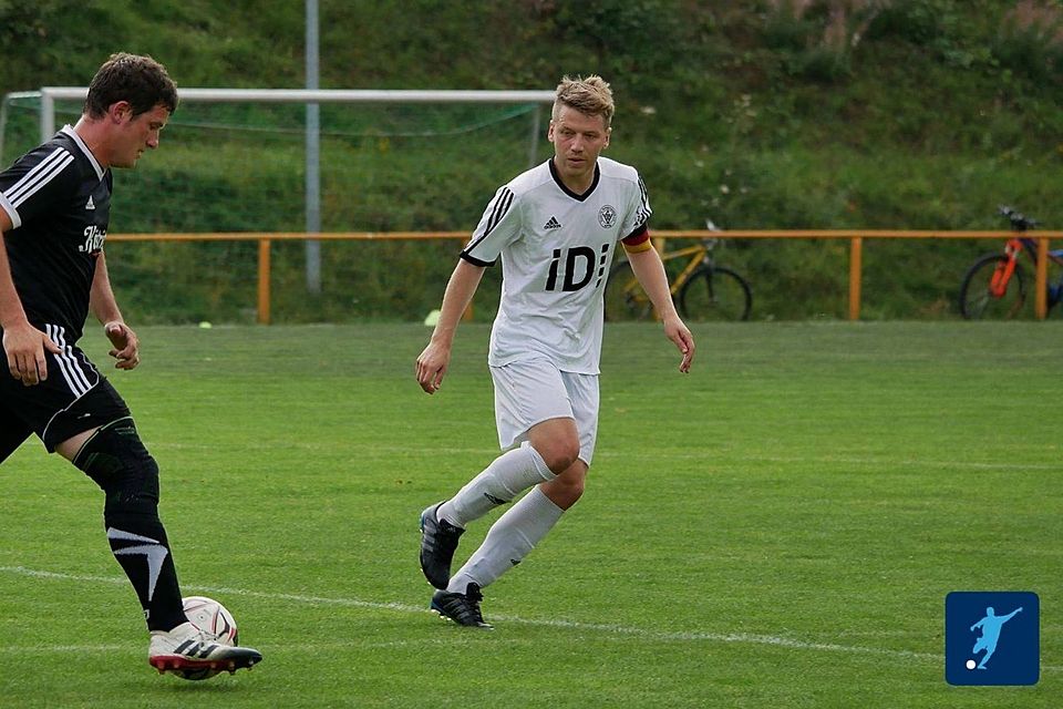 Mit 18 Jahren wechselte Tobias Döpel zum VfB Apolda und wird seine fußballerische Laufbahn auch dort beenden.