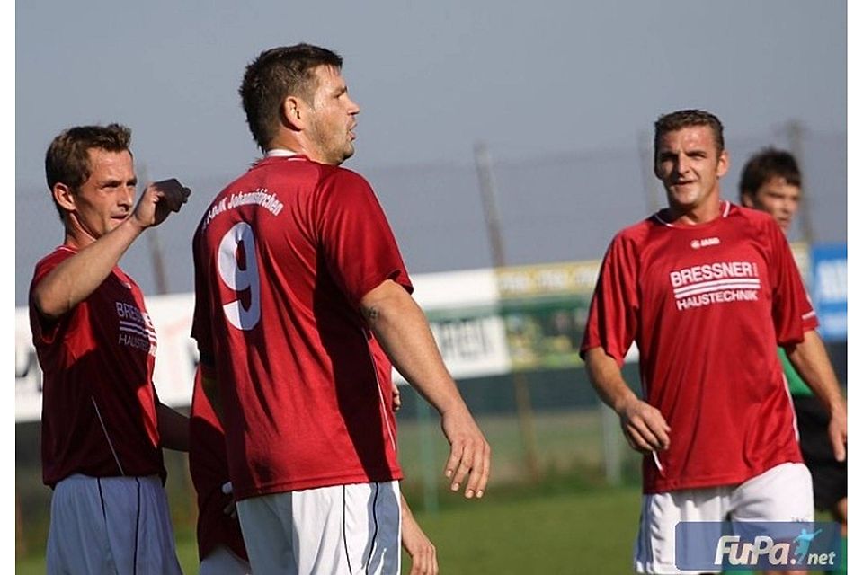 Kann der TSV-DJK Johanniskirchen mit Kajo Dedic, Werner Siebauer und Edin Fazlic den Titelkampf wieder spannend machen oder muss man die eigenen Aufstiegsträume aufgeben? Foto: Grashuber