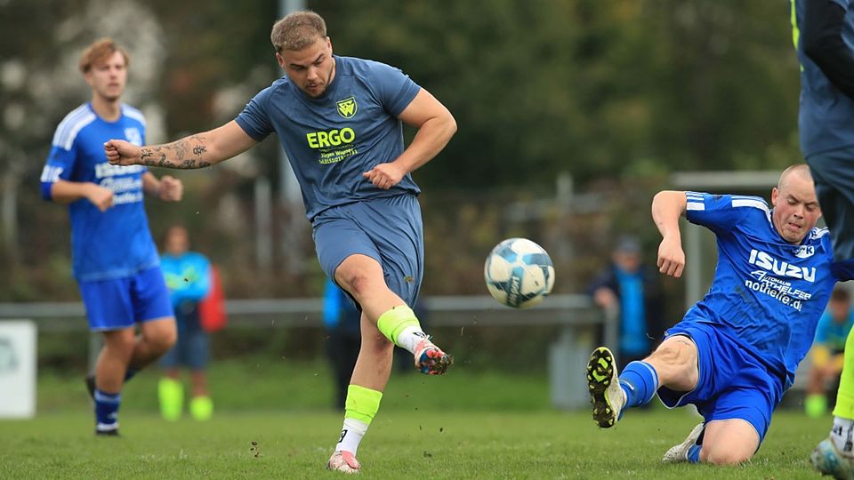 Lukas Höchst brachte mit seinem direkt verwandelten Freistoß zum 2:1 den FC Wacker auf die Siegerstraße