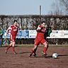 Zurück im überkreislichen Fußball: Sven Kohlei (rotes Trikot) wechselt vom SV Gonzerath zur SG Wittlich/Lüxem. Foto: Hans Krämer