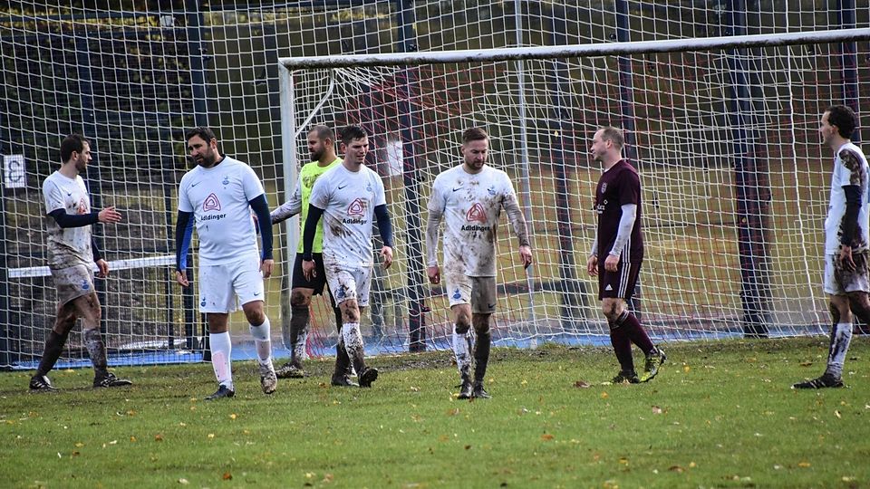 Eine Schlammschlacht lieferten sich der TSV Allershausen II und der SV Kranzberg II.