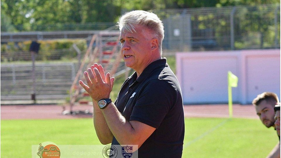 SCC-Coach Jörg Riedel (Foto) darf sich in der Rückrunde auf zwei Neuzugänge freuen.