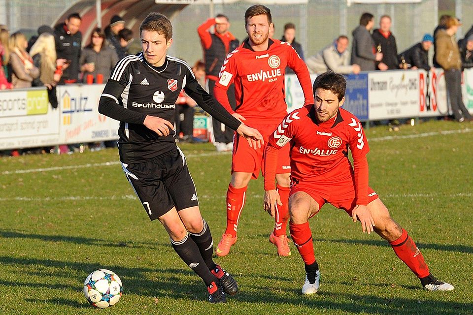 Michael Eibl (re.) läuft nicht mehr für den 1. FC Passau auf  F: Geisler
