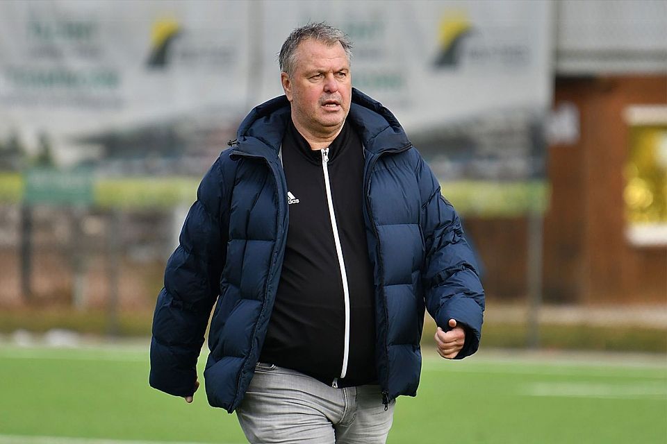 Wenzenbachs Trainer Günter Brandl sah einen spektakulären Testspielsieg seiner Mannschaft.