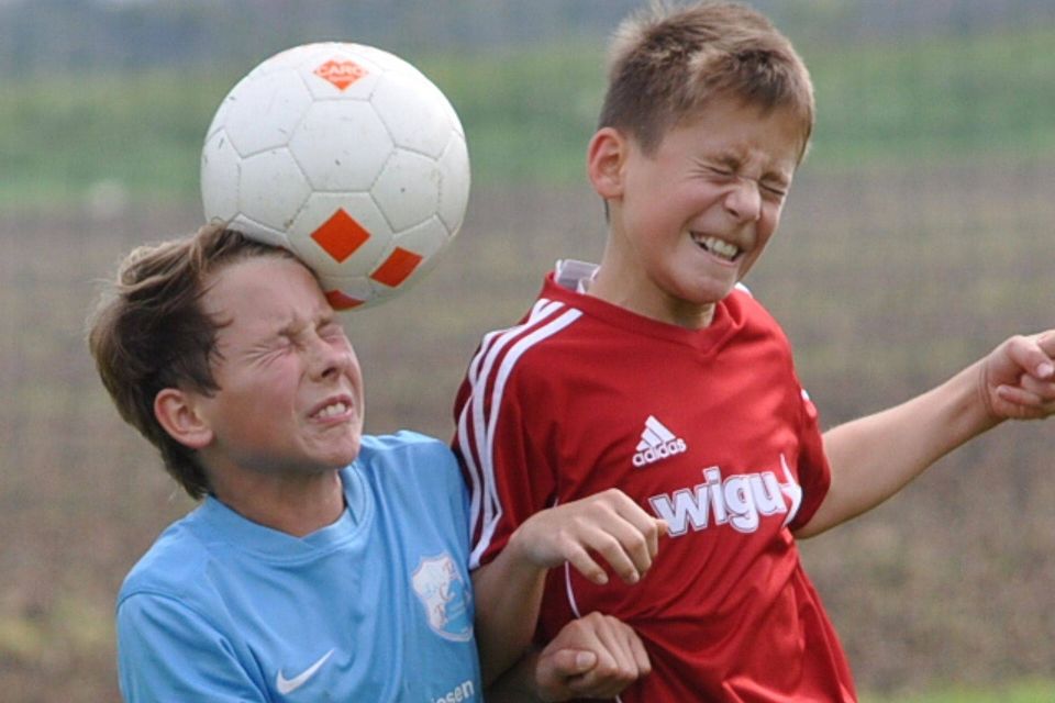 Mit dem Nachwuchs Unterwegs. Der Junioren-Fußball ist Andreas Zais Leidenschaft. Natürlich ist die Kamera immer dabei. Dieses Bild ist aus dem Jahr 2014.