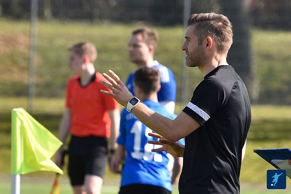 War vollauf zufrieden mit dem Auftritt seiner Spieler: Triers C-Junioren-Trainer Christian Esch