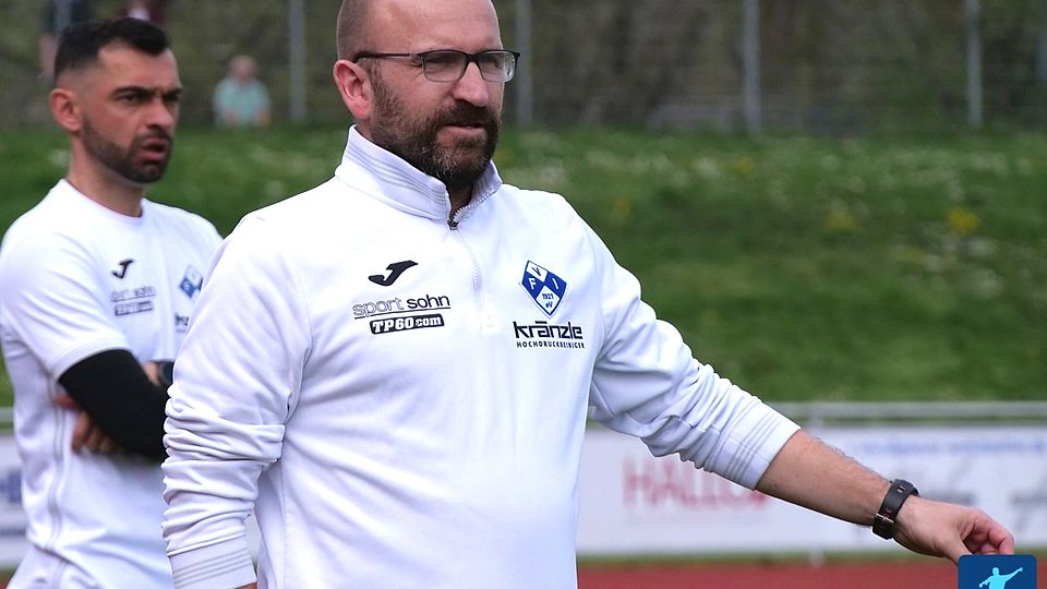 Gerade erst war Sven Ackermann vom FV Illertissen II zum FC Gundelfingen gewechselt, da zieht es den Trainer schon wieder weiter.