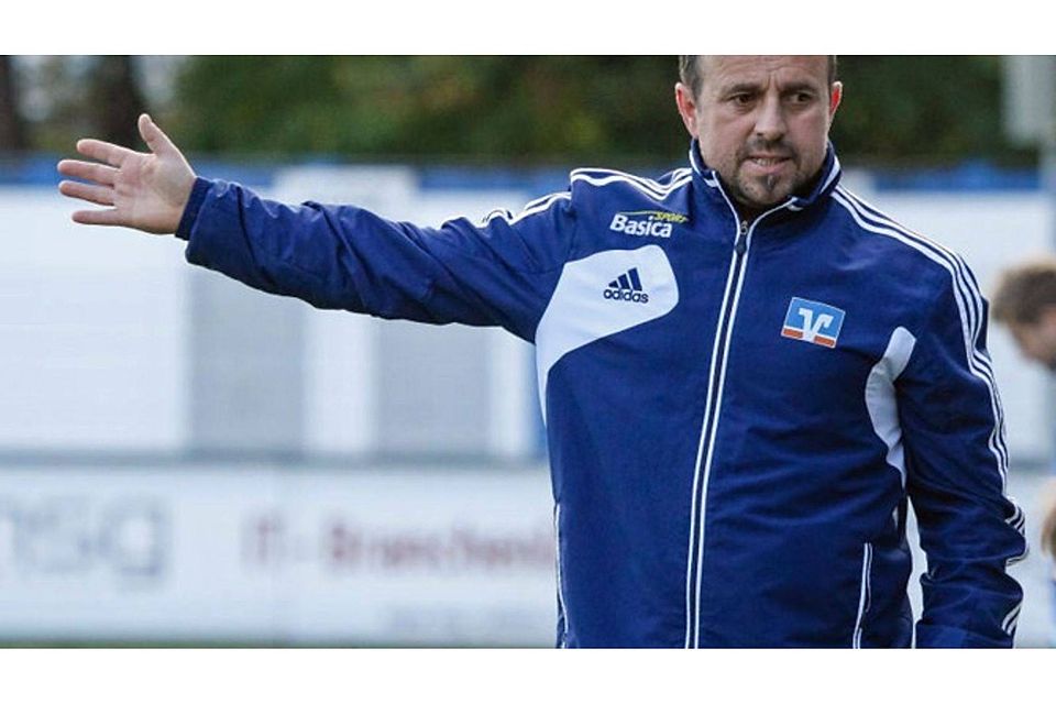 Sein Weg führt nach Moosinning: FCI-Trainer Xhevat Muriqi wechselt nach der Saison zum Bezirksligisten. Foto: Riedel