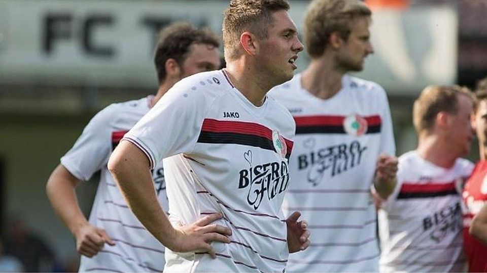 Der SC Zwiesel hat die SpVgg Kirchdorf zu Gast F: Hönl