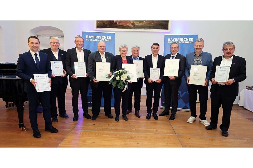 Ein Gruppenbild der ausgezeichneten Funktionäre Ein Gruppenbild der ausgezeichneten Funktionäre