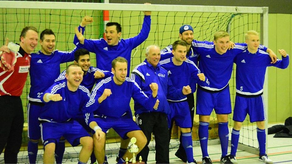 Titel verteidigt: Der SV Bornreihe gewann am Sonnabend den 10. Volksbank-Cup des TSV Gnarrenburg. Foto: Budde
