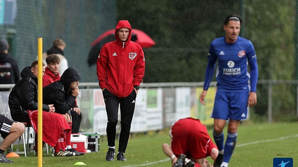 Eigentlich schien der Verbleib von Philipp Frank (hinten links) über den Sommer hinaus bereits beschlossene Sache zu sein. Nun steht er bei der FV Hunsrückhöhe offenbar kurz vor dem Aus.