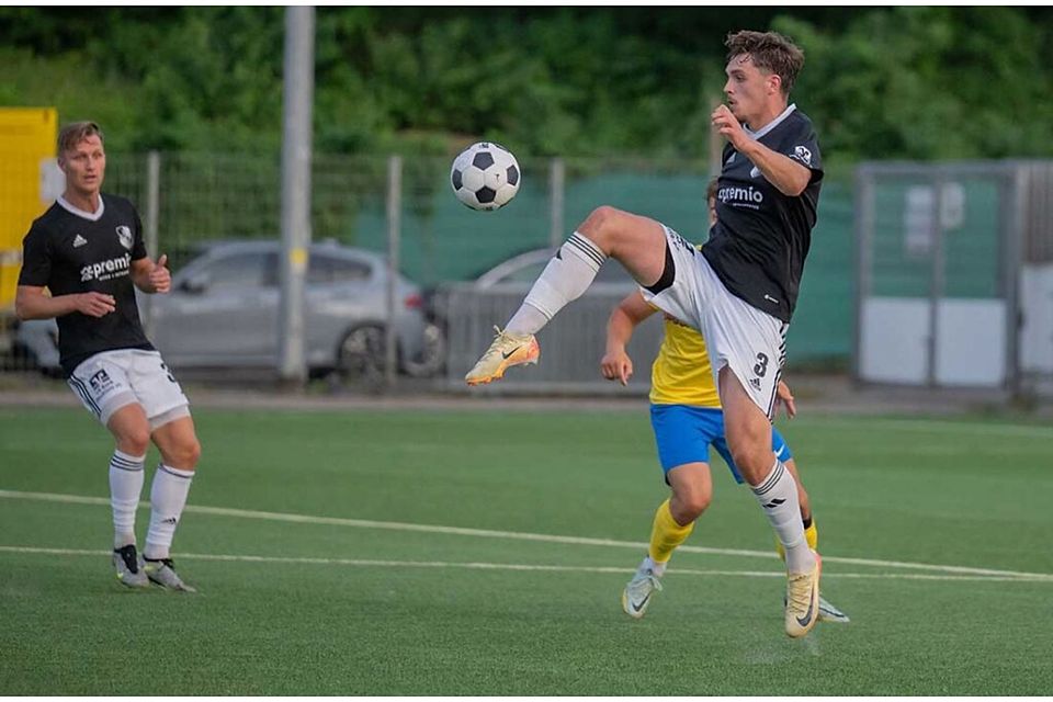 Macius Dahm (Heider SV).