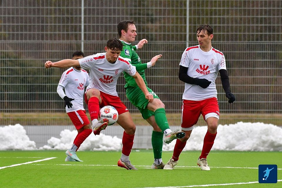 Am Ende setzte sich doch Gundelfingen gegen Nördlingen durch. Am Ende setzte sich doch Gundelfingen gegen Nördlingen durch.