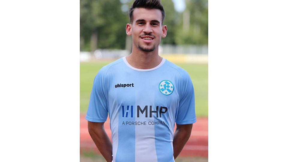 Athanasios Raptis sorgte mit seinem frühen Treffer für einen siegreichen Rückrundenauftakt der Zweiten Mannschaft der Stuttgarter Kickers. Foto: Pressefoto Baumann