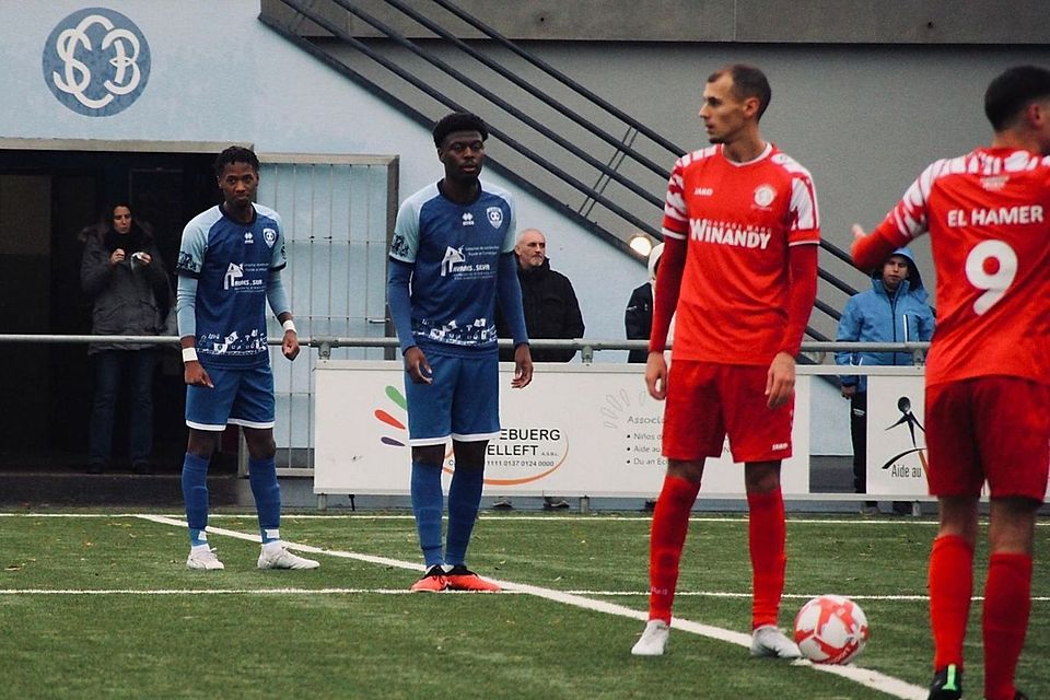 Bettemburg (in rot) holte Platz 1, Medernach (in blau) stieg ab Bettemburg (in rot) holte Platz 1, Medernach (in blau) stieg ab