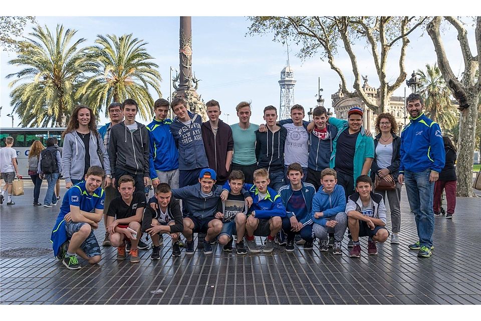 Ein &quot;Riesenerlebnis&quot; für die Spieler war die Teilnahme der C-Junioren der JFG Oberpfälzer Seenland an der Copa Costa Brava im spanischen Blanes. Foto: ssr