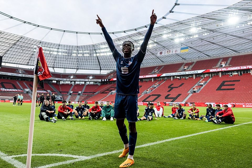Aaron Bayakala, hier noch im FC-Trikot der U19, schließt sich dem 1. FC Bocholt an.