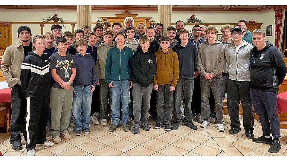 32 Teilnehmer haben nun die Schiedsrichter-Ausbildung abgeschlossen. Die nächsten 30 Anwärter stehen schon in den Startlöchern.