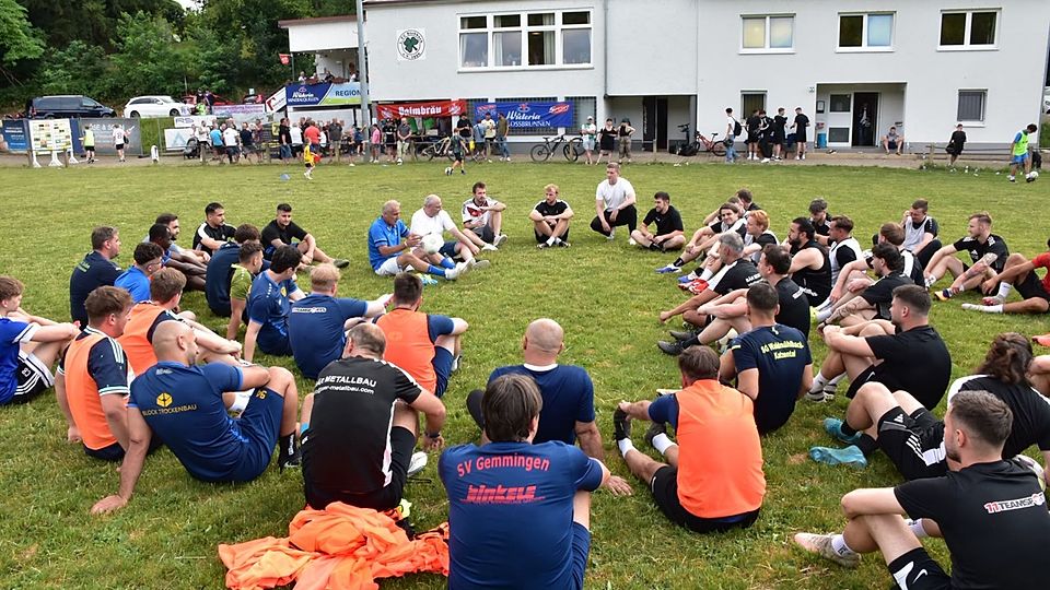 Die SpG Gemmingen-Stebbach bei ihrem ersten gemeinsamen Training.