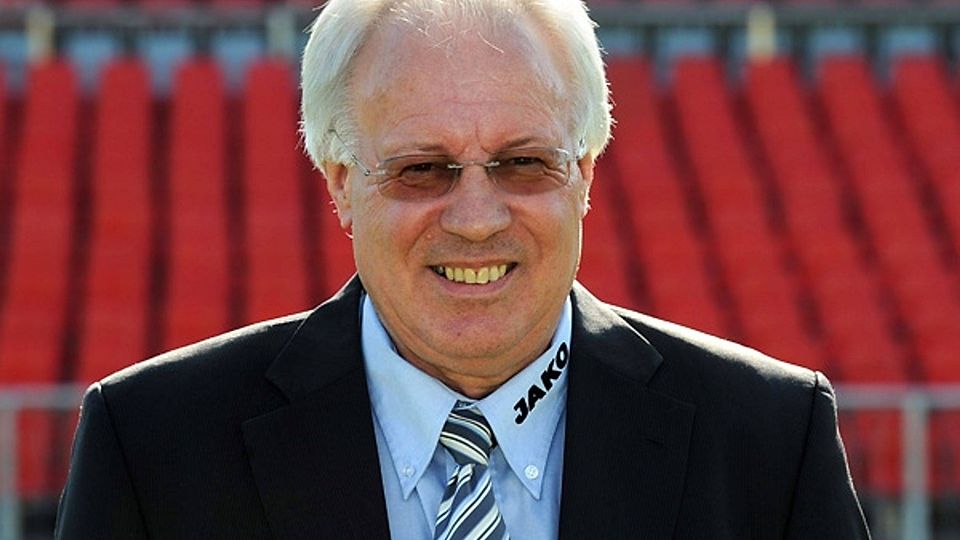 Klaus Sturm legt nach elf Jahren seine Ämter beim SSV Jahn Regensburg nieder. F: picture-alliance