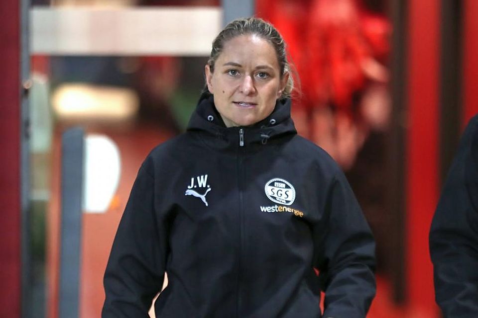 Jessica Wissmann ist beim Frauenfußball-Bundesligisten SGS Essen zur Cheftrainerin aufgestiegen.	Foto: IMAGO/Beautiful Sports
