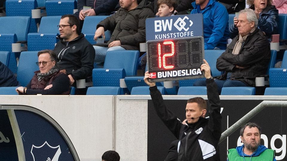 Wer hat an der Uhr gedreht?